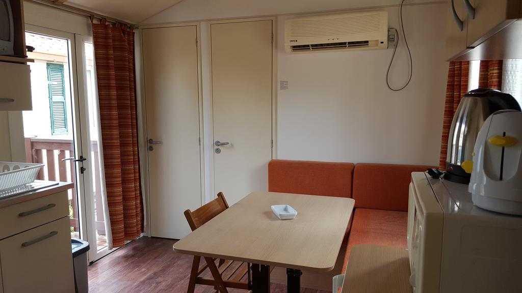 Adriacamp Mobile Homes Rosepineta 로사피네타 외부 사진
